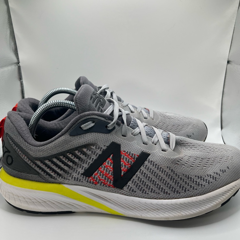 New Balance 870 V5 Gray and Red Athletic Shoes with Fresh Foam 10.5